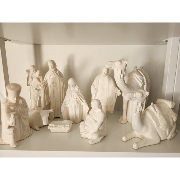NativityVintage Nativity Scene Figurines 10 pieces- Great DIY Project! - Picture 1 of 12